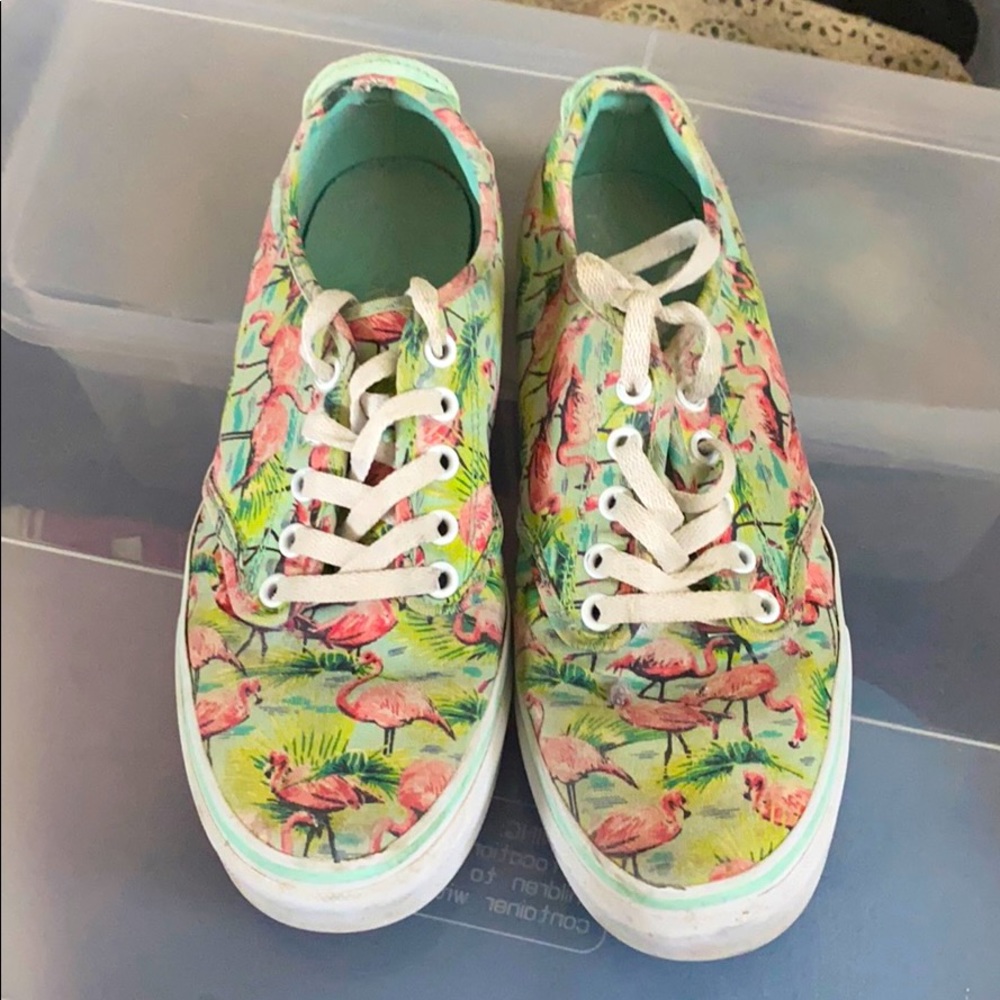 Flamingo Vans